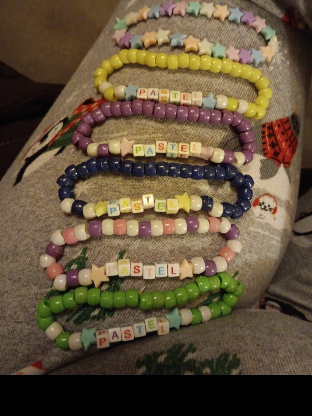 Pastel bracelet set (6)